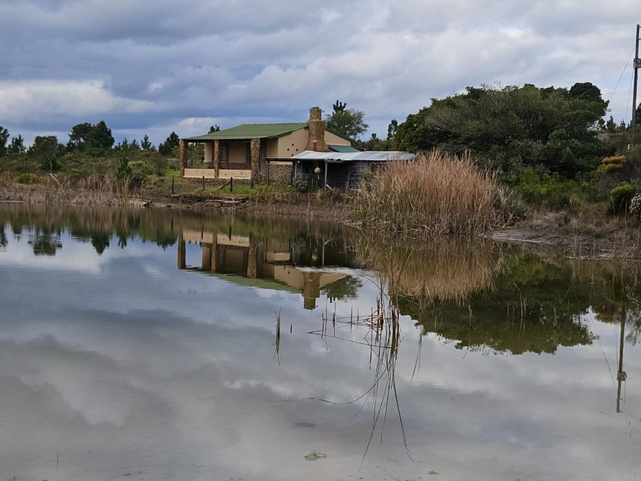 2 Bedroom Property for Sale in Baardskeerdersbos Western Cape